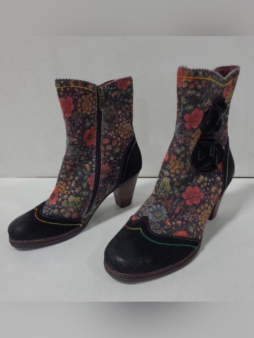 Simonetta L’Artiste floral suede boots